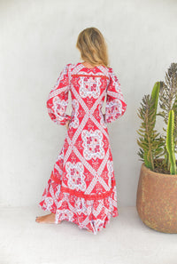 Robe Solea – Robe Longue Bohème Rouge Imprimé Bandana Chic