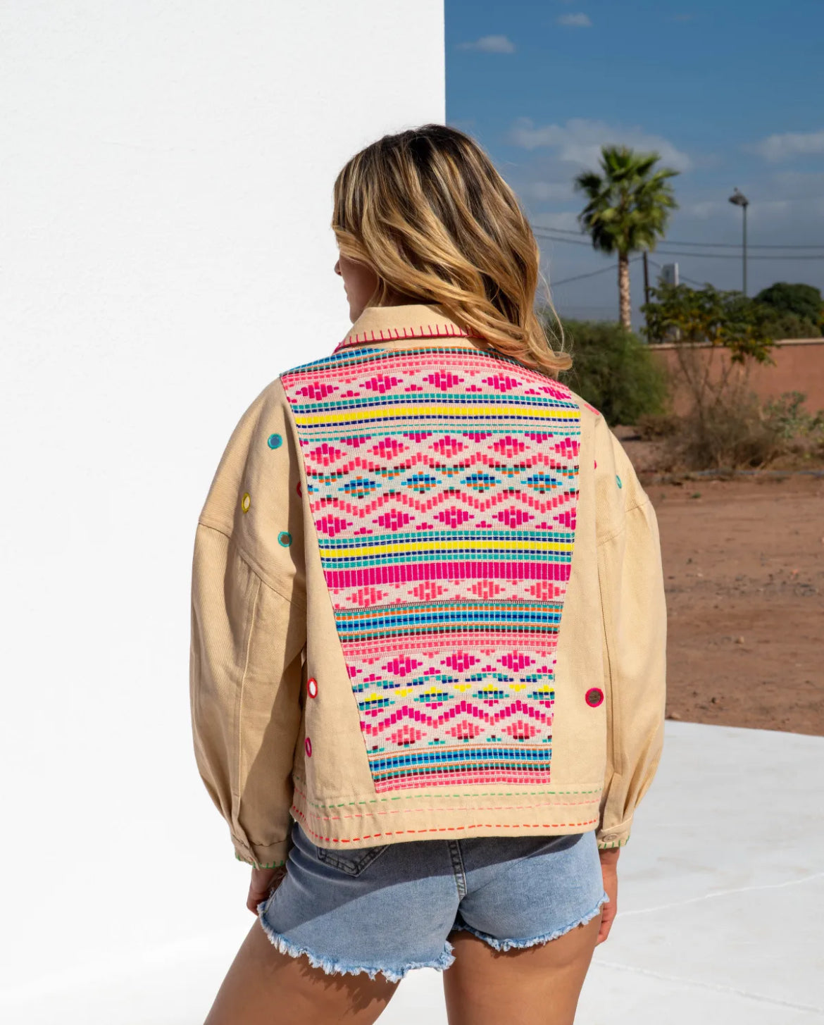 détail broderies veste bohème azteca