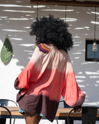 détail broderie perlée épaule blouse SUNSET style bohème
