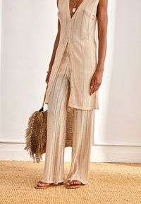 •	Détail maille ajourée pantalon AMON