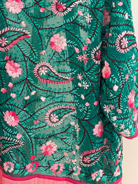 Kimono brodé à frange vert/rose