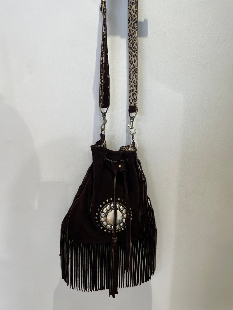 Sac seau bohème à franges Arizona Spirit – Suédine Chocolat avec bandoulière amovible