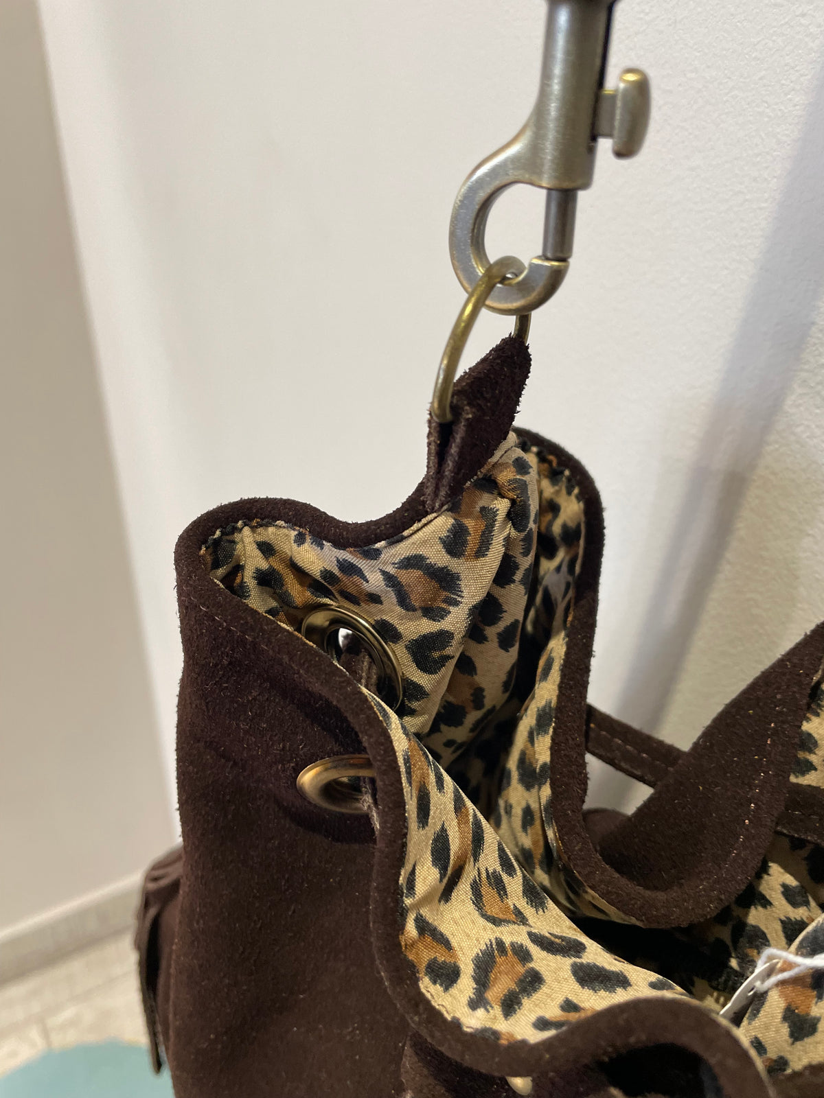 Sac seau bohème à franges Arizona Spirit – Suédine Chocolat avec bandoulière amovible