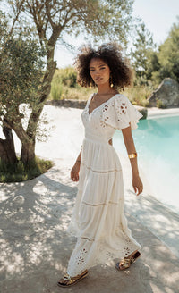 Robe Bohème Longue Broderie LUMIÈRE BLANCHE