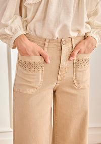 Pantalon YVEN – Beige Bohème Brodé
