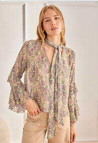 blouse shabnam bohème cachemire face
blouse shabnam détail manches volants
blouse shabnam dos
blouse shabnam détail imprimé cachemire
blouse shabnam bohème chic nkn
