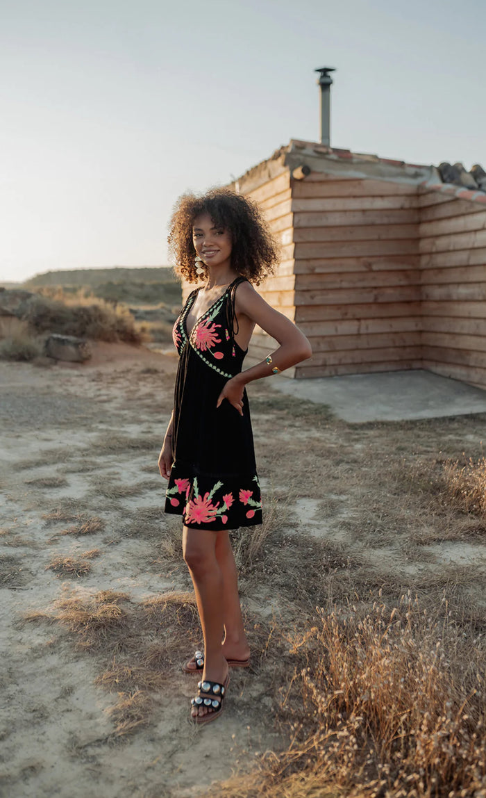 Robe Courte Bohème Brodée LUMA Black