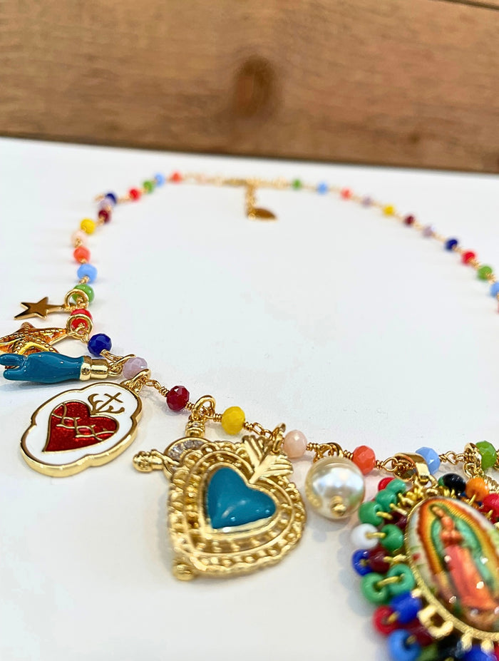 	•	« Détail du pendentif du Collier Principessa Glam doré 