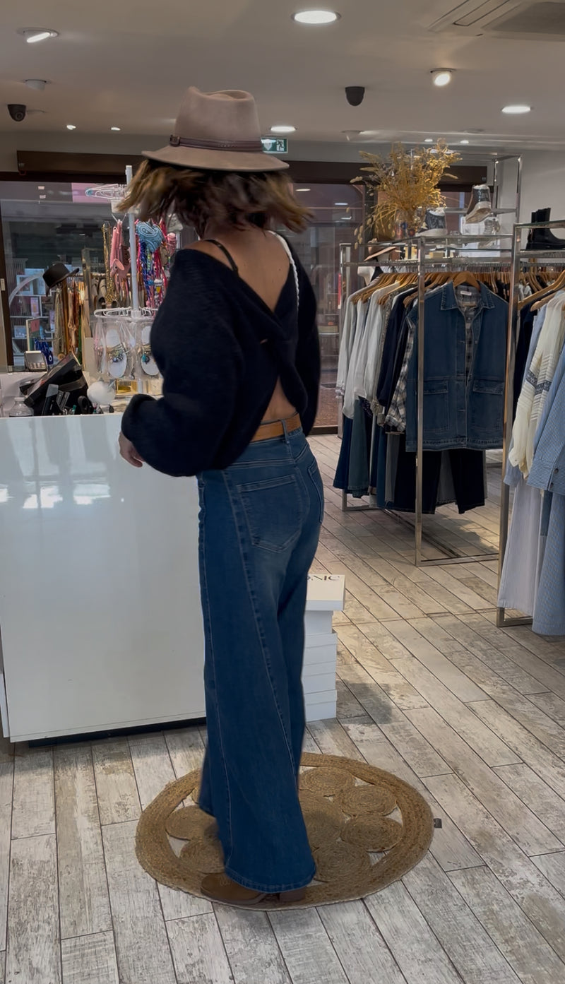 Pull NINA Noir