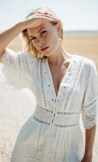 Robe Bohème Courte Brodée IVORY SUN