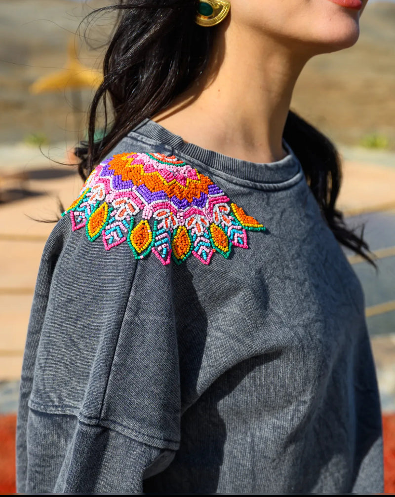 	sweat bohème perles épaules