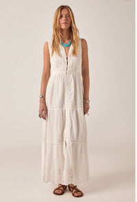 Robe Longue Broderie Bohème – White Romance