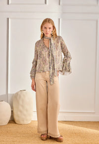 Blouse Shabnam – imprimé cachemire bohème avec lavallière