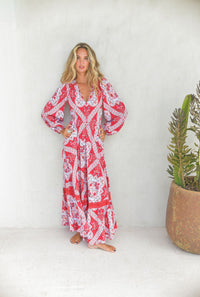 Robe Solea – Robe Longue Bohème Rouge Imprimé Bandana Chic