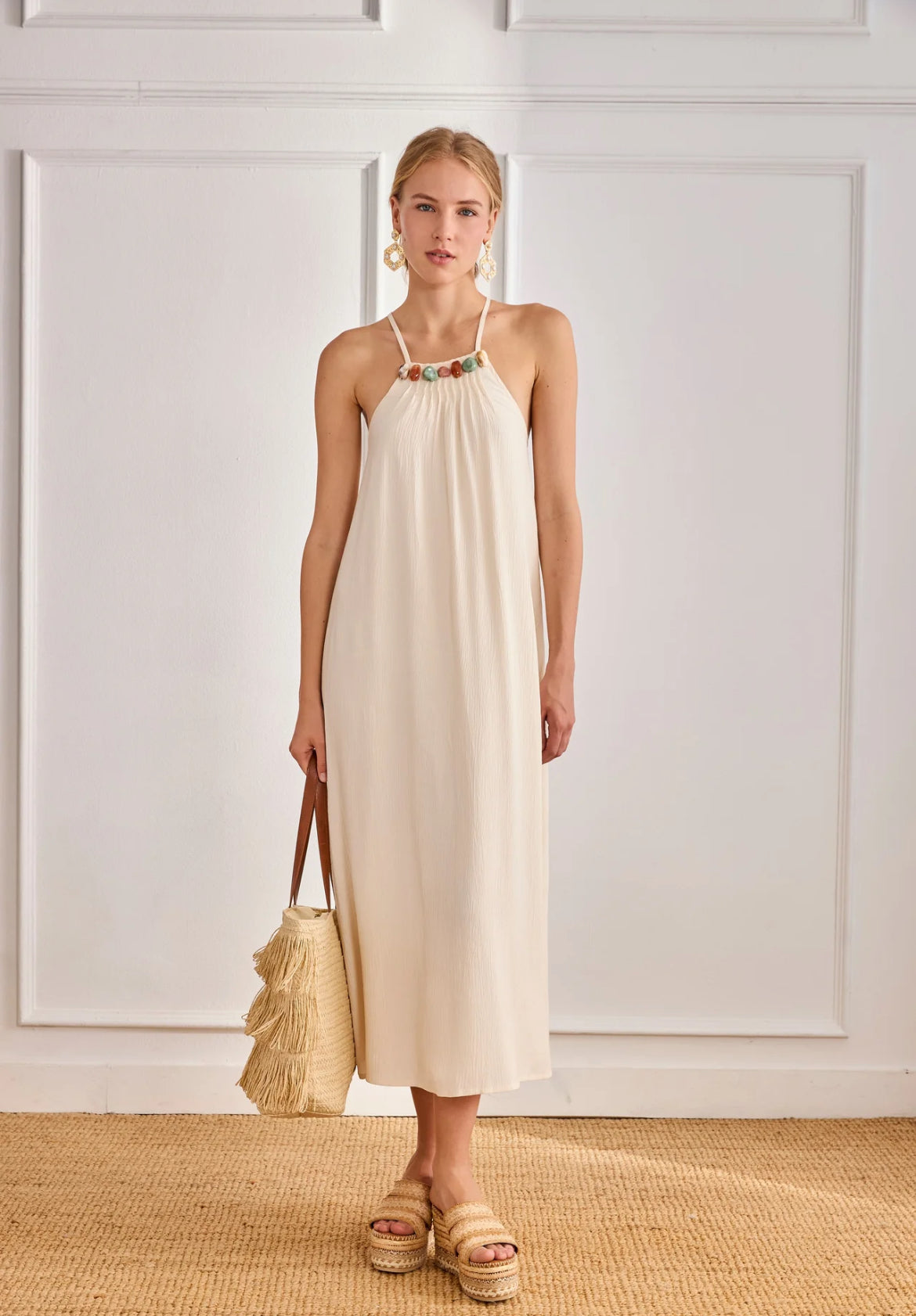 robe bohème longue beige nira détail perles gypsy boheme