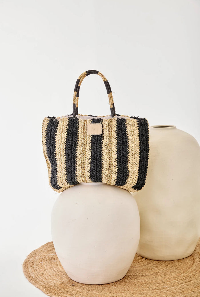 Sac bohème en raphia rayures noir naturel avec lurex doré KAROMI