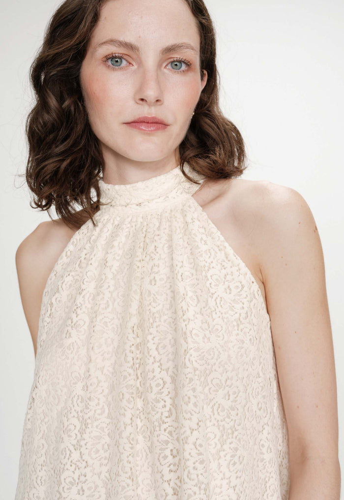 Robe Vasarely dentelle écrue – col américain